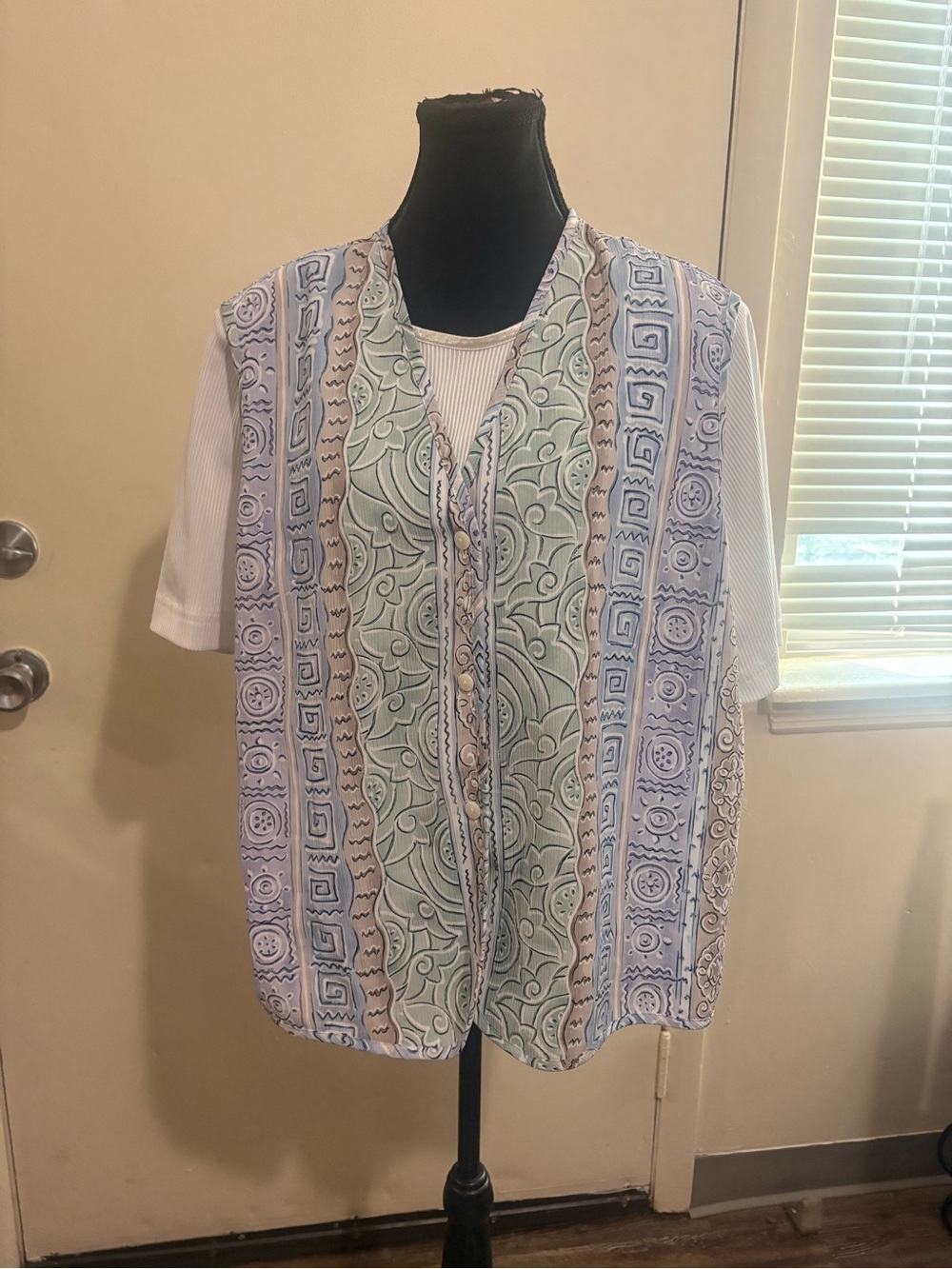 Allison Daley Women's Button-Front Casual Shirt Vest in Mint, Light Blue & White